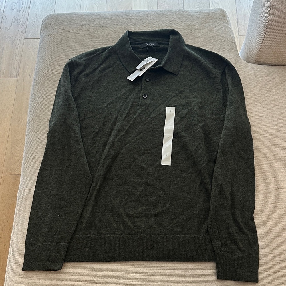 Banana Republic Men's Olive Green V-Neck Polo Sweater